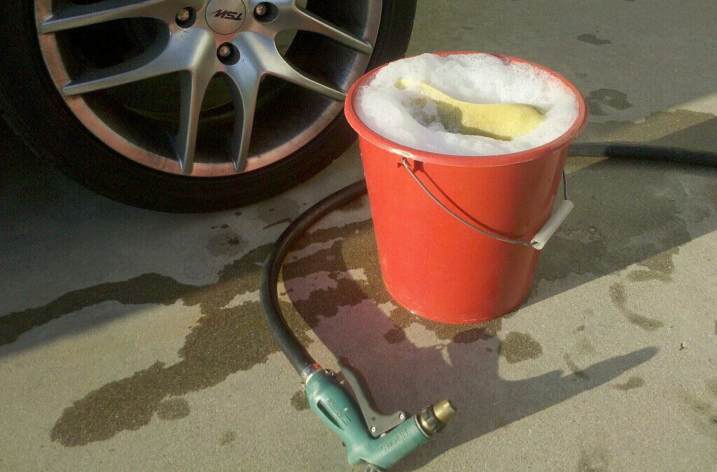 How to Wash a Car the Right Way