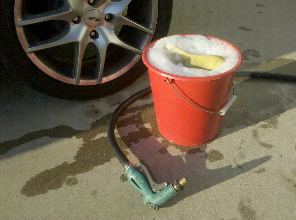 how to wash a car