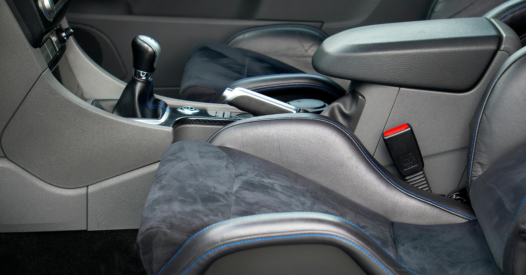 how to clean cloth car seats