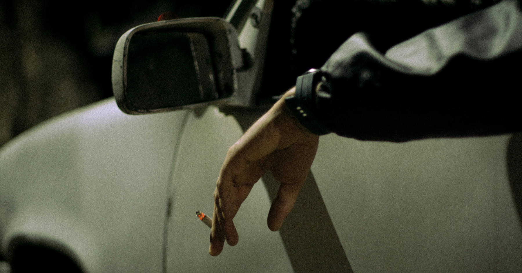 how to get rid of smoke smell in a car